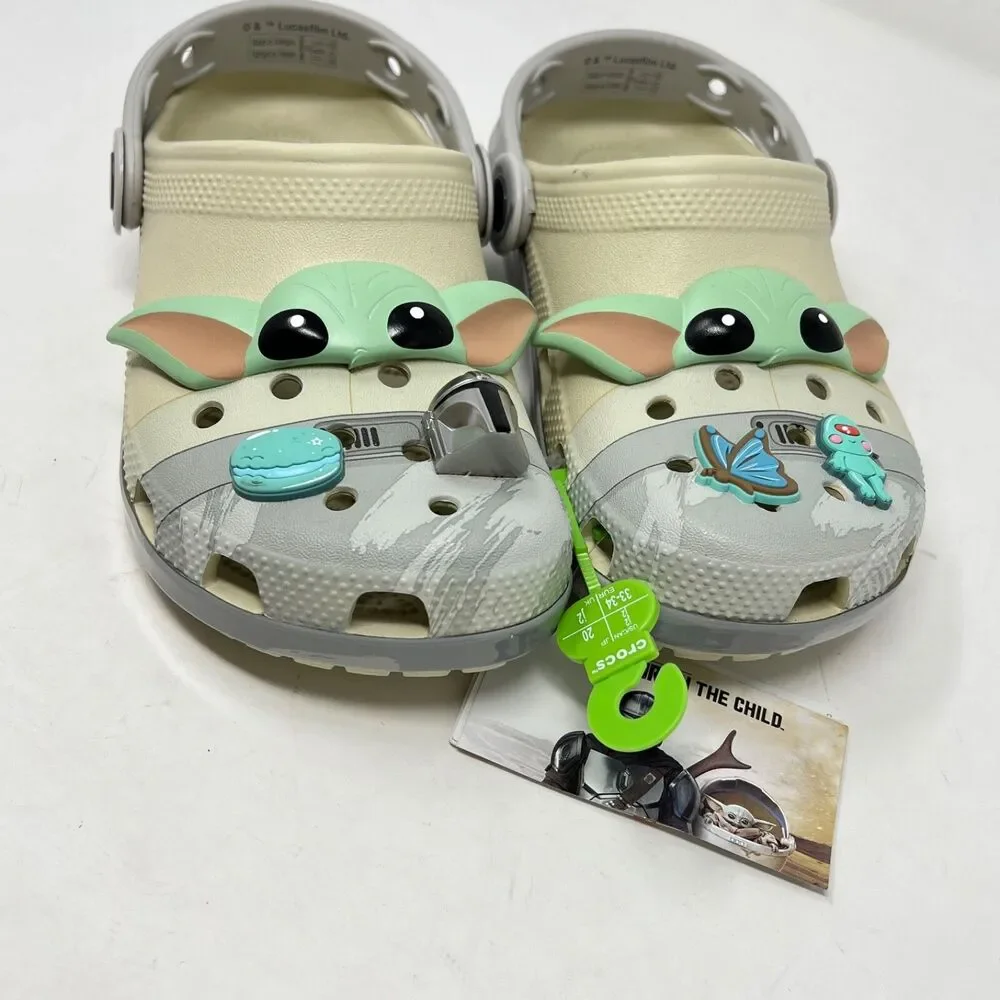New Crocs Star Wars Baby Yoda Mandalorian Classic Clogs with Jibbitz Sz J2